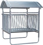 Vierkante ruif voor gehoornde schapen en voor geiten, met