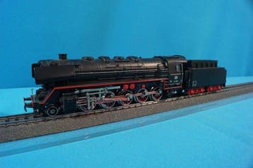 Märklin H0 - 3047 - Stoomlocomotief met tender (1) - BR 44 -, Nieuw