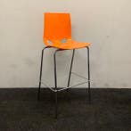 barkruk zithoogte 77 cm, oranje - chroom, Huis en Inrichting, Barkrukken, Ophalen of Verzenden, Gebruikt