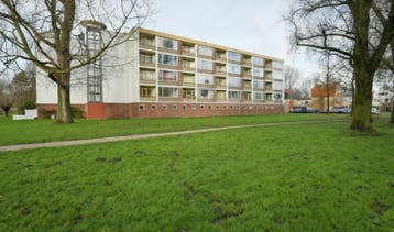 Te Huur 3 Kamer Appartement Leverkruidweg In Zaandam, Huizen en Kamers, Huizen te huur, Direct bij eigenaar, Noord-Holland, Zaandam