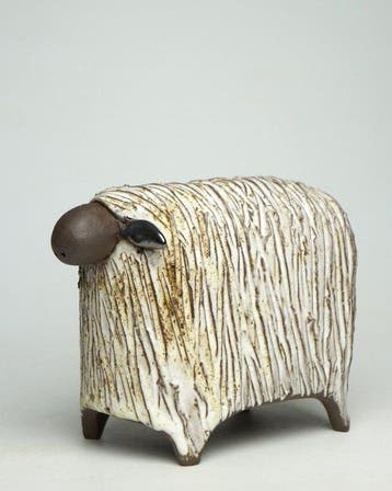 Urszula Despet - Figuur - White Sheep - Keramiek, Antiek en Kunst