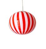 MIMU interior - Kroonluchter - Rode filigraan-strepenlamp -