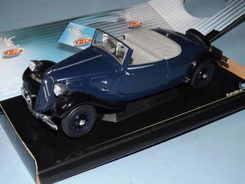 Solido 1:18 - Modelauto - Citroën Traction 11 CV, Nieuw