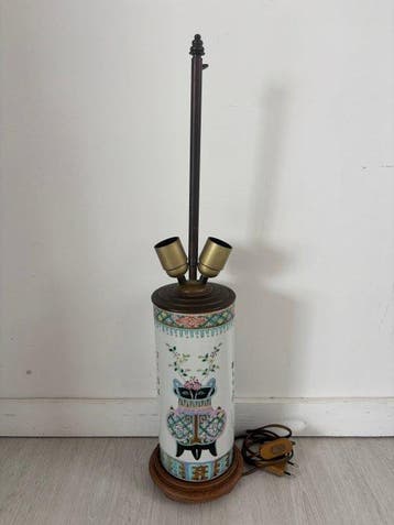 chine - Tafellamp - Porselein - Elektrische lamp uit China