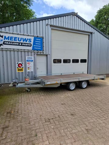 Eduard Autotransporter Multitransporter 2700kg 2024 406x200, Ophalen, Zo goed als nieuw