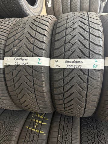 235-55-17 Goodyear Winterbanden 7mm 103V Montage 235 55 17, Ophalen, Gebruikt, 17 inch, Winterbanden