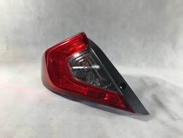 Honda Civic X 17-20 Sedan linker achterlicht LED, Verzenden, Gebruikt