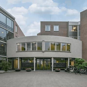 Seniorenwoning in Zevenbergen gevonden voor €1050,- pm, Huizen en Kamers, Zevenbergen, Noord-Brabant, Direct bij eigenaar, Appartement