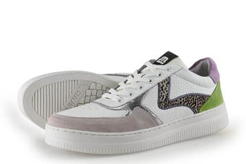 Maruti Sneakers in maat 42 Overig, Kleding | Dames, Schoenen, Overige kleuren, Verzenden, Maruti, Sneakers of Gympen