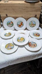 o - Bord (9) - Creamware - Walt Disney, Antiek en Kunst