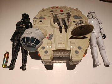 Kenner - Speelgoed Millennium Falcon - V.S., Verzamelen, Nieuw