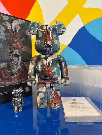 Medicom Toy - Bearbrick 400% 100% x Boston Museum Claude