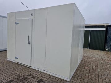 Vriescel 346 x 286 x 256 cm, Nieuw in verpakking, Koelen en Vriezen