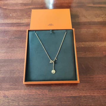 Hermès - Ketting met hanger - 18 karaat Geel goud, Sieraden, Tassen en Uiterlijk