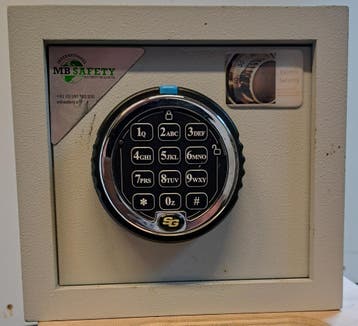 Sleutelkluis met elektronisch slot (gebruikt), Ophalen, Zo goed als nieuw