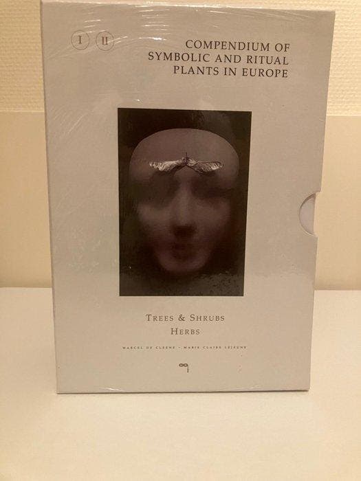 Marcel De Cleene / Marie Claire Lejeune - Compendium of, Antiek en Kunst, Antiek | Boeken en Bijbels