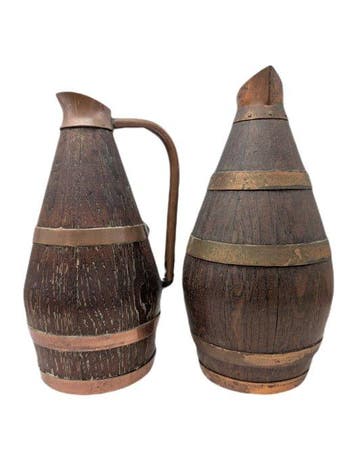 Kruik - Eik - Twee kruiken voor cider/wijn, gemaakt van hout