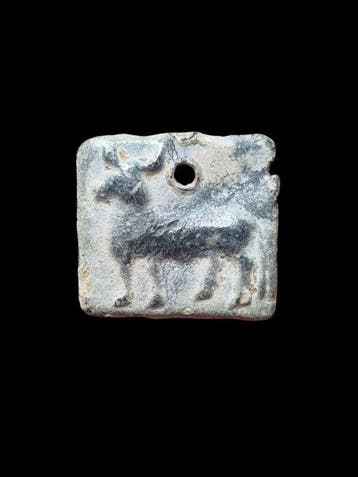 Oud-Romeins Lead Interesting Legionary Bull Pendant (Zonder