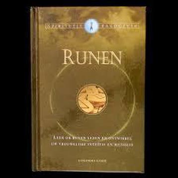 Runen - Cassandra Eason 9789043815123, Boeken, Verzenden, Zo goed als nieuw, Cassandra Eason