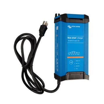 Victron Blue Smart IP22 Acculader 12/30 (3) UK BS1363, Ophalen of Verzenden, Nieuw