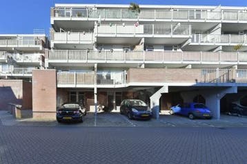 Te Huur 3 Kamer Appartement Hollandsch Diep In Zaandam, Huizen en Kamers, Direct bij eigenaar, Noord-Holland, Zaandam, Appartement