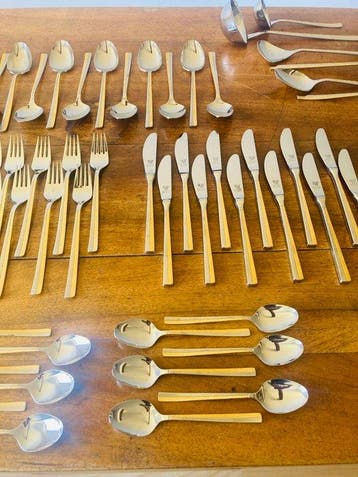 Solingen - Bestekset voor 12 personen (69) - Staal, Goud