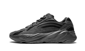 adidas Yeezy Boost 700 V2 Vanta, Kleding | Heren, Schoenen, Nieuw