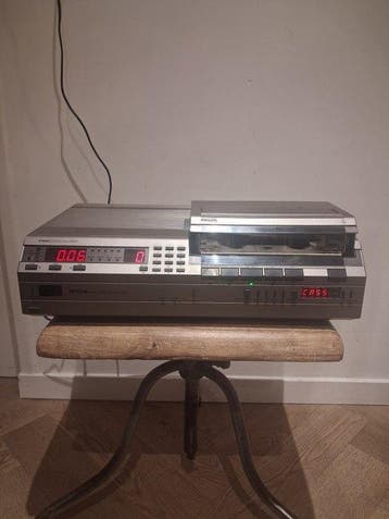 Philips VR2334 /10 | Video2000 | VCC | V2000 Videorecorder, Verzamelen, Fotografica en Filmapparatuur
