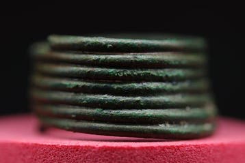Bronstijd - (Urnfieldcultuur) - circulair Spiral Ring - 2.1