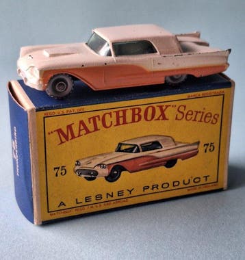 Matchbox 1:64 - Modelauto - Ford Thunderbird - Silver, Nieuw
