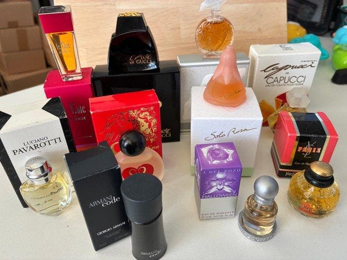 Themacollectie - Collectie van 10 parfumminiaturen vintage, Antiek en Kunst, Antiek | Speelgoed