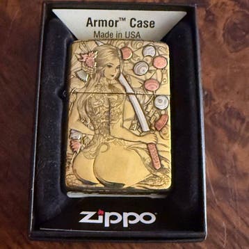Zippo - Guerrera con espada Deep Carve multi-metal -, Nieuw