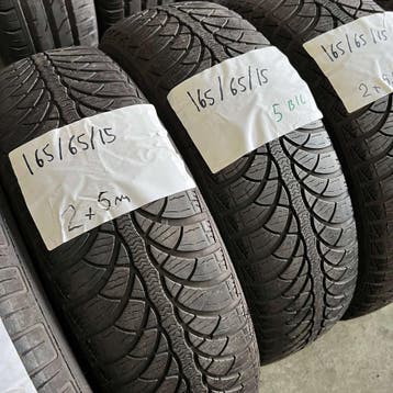 2 x Fulda Kristall Montero 3 165-65-15 Winterbanden 5mm, Gebruikt, 15 inch, Band(en), Winterbanden