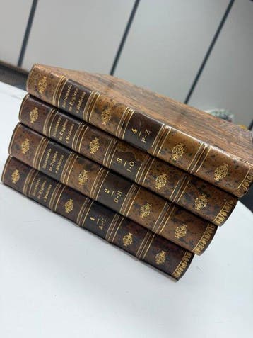 Vários autores (Glattier-Boissière, Dubost, Labarthe,