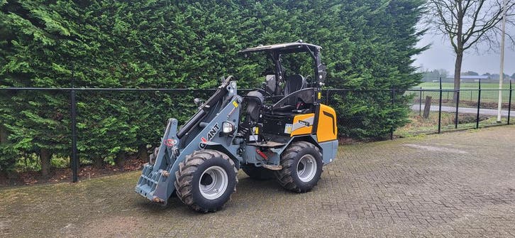 Giant G2500HD, Zakelijke goederen, Machines en Bouw | Kranen en Graafmachines, Wiellader of Shovel, Ophalen