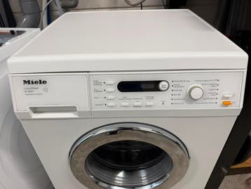 Miele Wasmachine LiquidWash W 5857 Gereviseerd, Refurbished, Ophalen of Verzenden, Voorlader, Kort programma