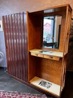 Consorzio Esposizione mobili di Cantu - Kleerkast - hard