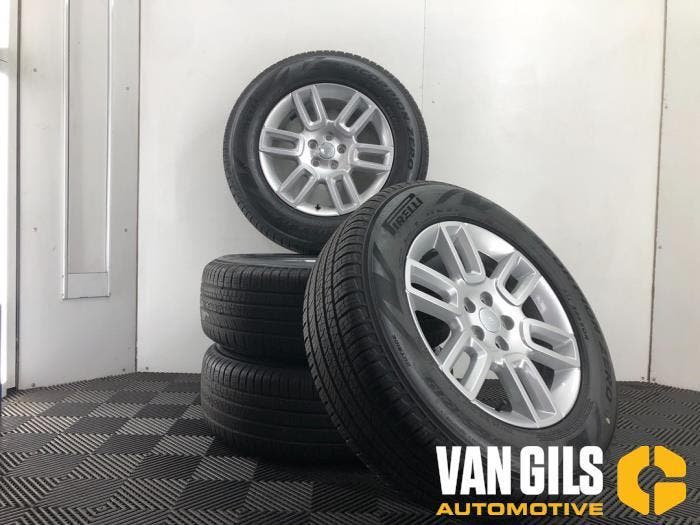 Sportvelgenset + banden Landrover Defender O250802, Auto-onderdelen, Ophanging en Onderstel, Ophalen of Verzenden