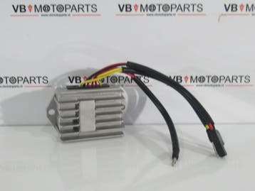 Ducati Monster 350 400 600 750 900 Spanningsregelaar, Ophalen of Verzenden, Nieuw
