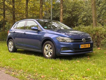 Volkswagen Polo 1.0 TSI CAMERA 95pk 2019 Blauw, Auto's, Voorwielaandrijving, Zwart, Blauw, Leder en Stof