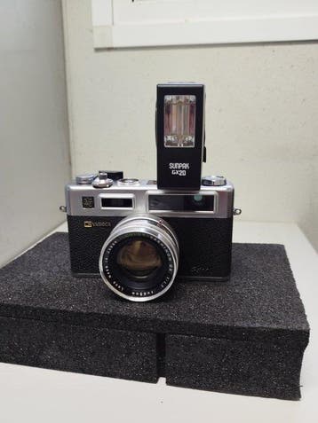 Yashica Electro 35 GSN + Color-Yashinon DX 1,7/45mm |, Nieuw