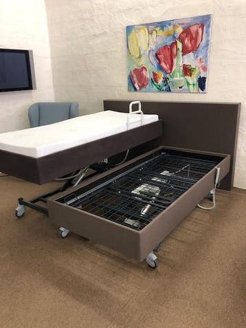 2 pers. Elektrisch Hoog Laag Bed Ziekenhuisbed Seniorenbed, Zo goed als nieuw