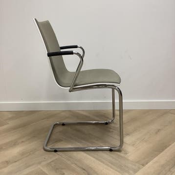Casala Onyx II vergaderstoel / sledestoel,  wit/taupe -, Ophalen of Verzenden, Gebruikt, Stof, Eén