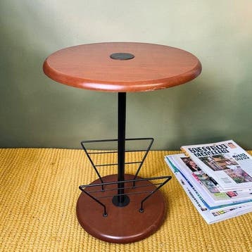Bijzettafel - Staal, Walnoot - Tafel met tijdschriftenrek