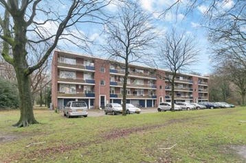 Te Huur 3 Kamer Appartement Azuurweg In Tilburg, Tilburg, Noord-Brabant, Direct bij eigenaar, Appartement