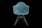 Vitra - Charles & Ray Eames - Stoel - GEVEN - Plastic, Staal