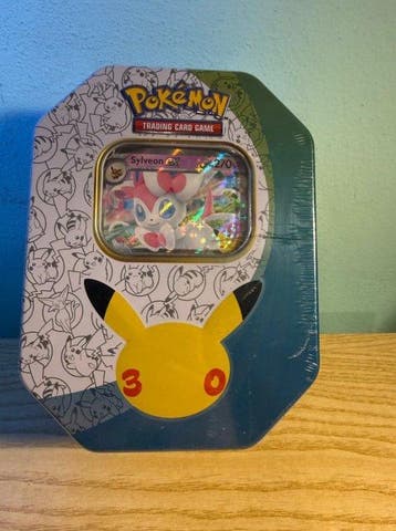 Pokémon - 1 Box - Sylveon tin - SEALED, Nieuw