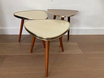Bijzettafel - formica - Drie Niervormig tafeltjes