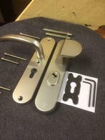 Axa Veiligheid Voordeurbeslag PC55 anti  KT Satin-Inox SKG 3, Ophalen of Verzenden, Nieuw, Overige materialen, Klink of Kruk