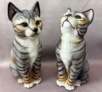 Harvey Knox - Beeld, Twee grote zittende katten - 29 cm -